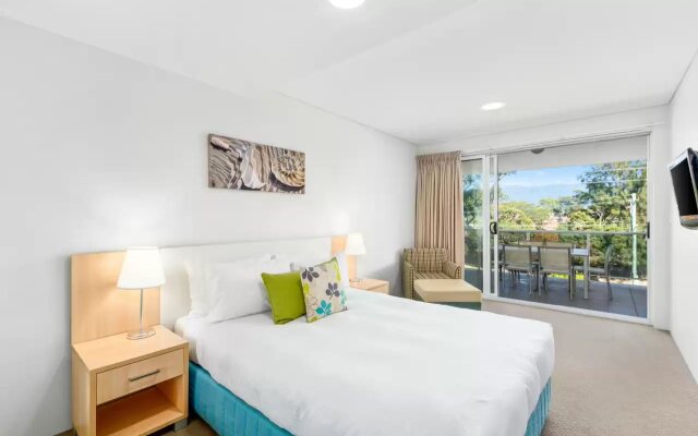 Quality Suites Pioneer Sands