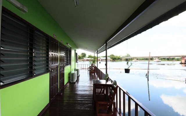 The Best Riverside Guesthouse Kanchanaburi