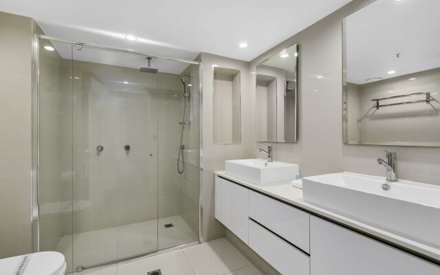Moroccan Resort - HR Surfers Paradise
