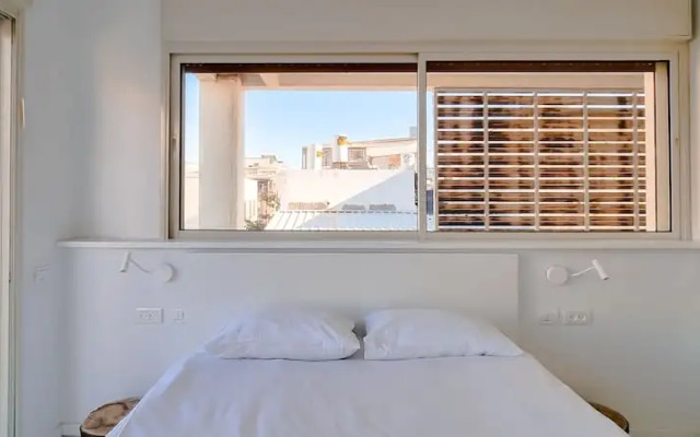 Royal Eden Apartment