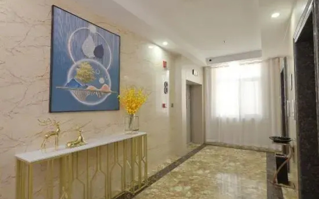Yishang Hotel (Zhangye West Railway Station Bell and Drum Tower)