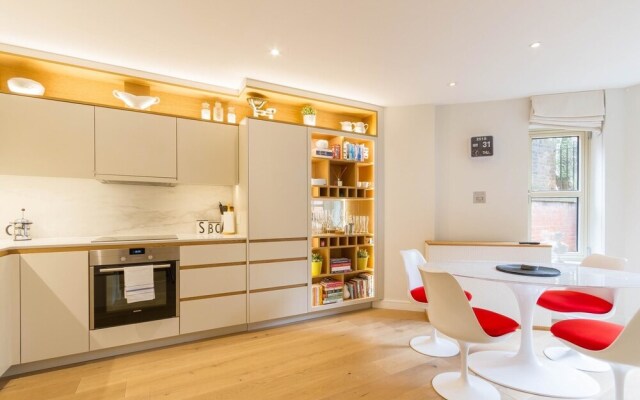 2 Bed, 2 bath flat in Covent Garden