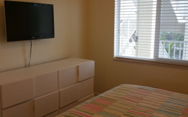 Boca Ciega Resort