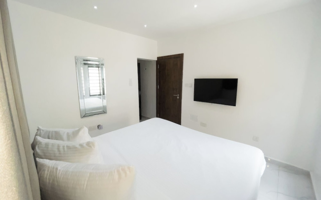 Luxe Apartments