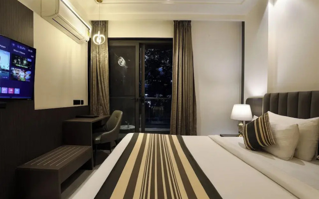 OPO Hotel Iffco Chowk