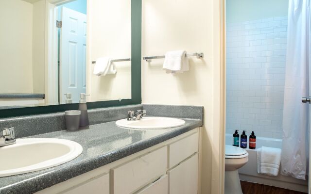 Stylish North Austin Apartments by WanderJaunt