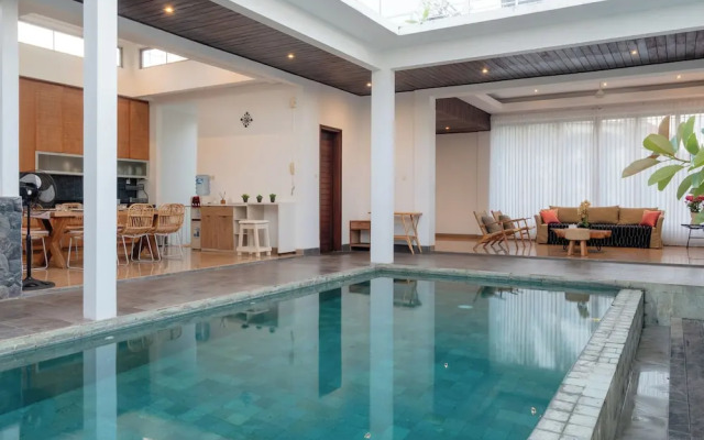 Maestro Bay View Villa