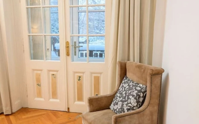 Spacious 2BR Stay for 6 Heart of Mödling