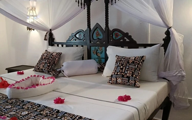 5-bedroom Villa - 3 Mins Walk To The Beach