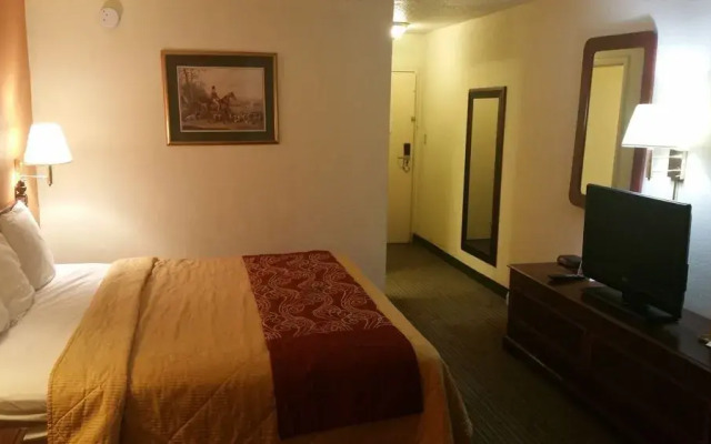 Rodeway Inn & Suites