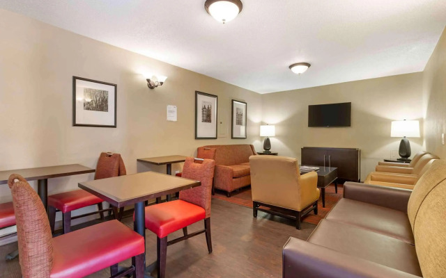 Extended Stay America Suites Washington DC Falls Church