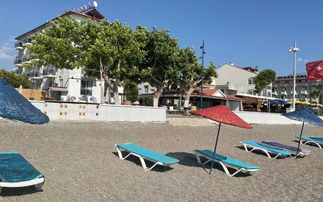 Camelia Apartments