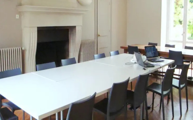 Chambres dHôtes Château de la Marbelliere