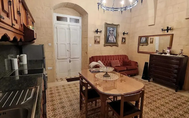 Valletta Ta' Golina Corner House
