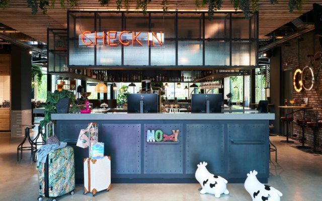 Moxy Amsterdam Schiphol Airport