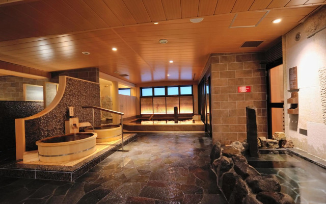Tennen Onsen Toyama Tsurugi no Yu Onyado Nono