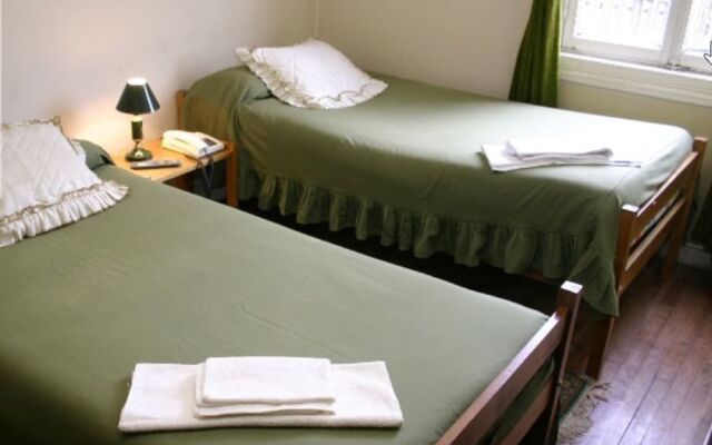 Hostal Residencial Bulnes