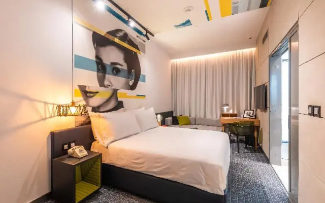 Studio One Hotel