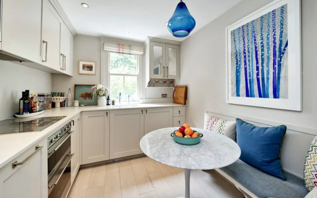 Gorgeous Modern 2 Bedroom Flat in Chelsea