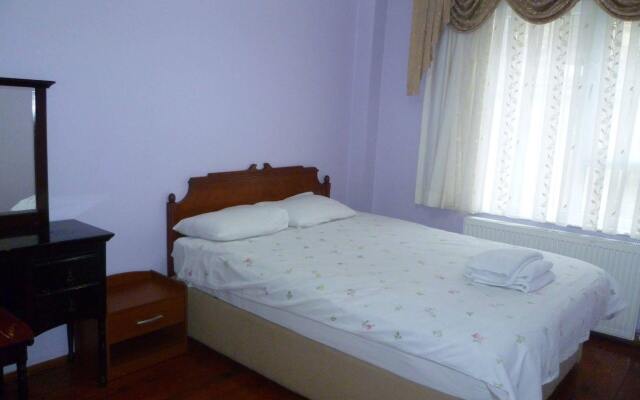 Ekim Apart
