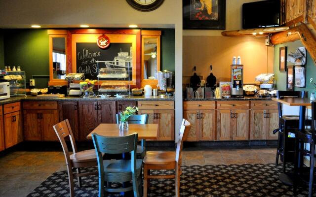 AmericInn Two Harbors