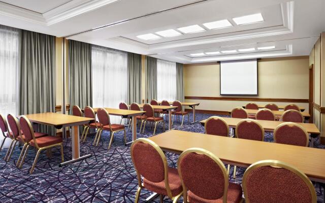 Sheraton Skyline Hotel London Heathrow