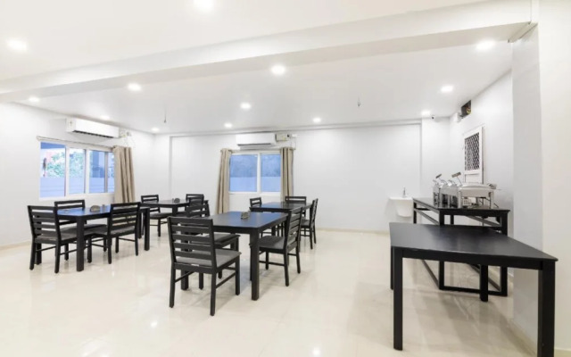 SilverKey Executive Stays 27773 IAS Colony