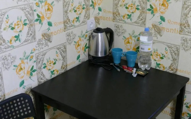 Mini Hotel California