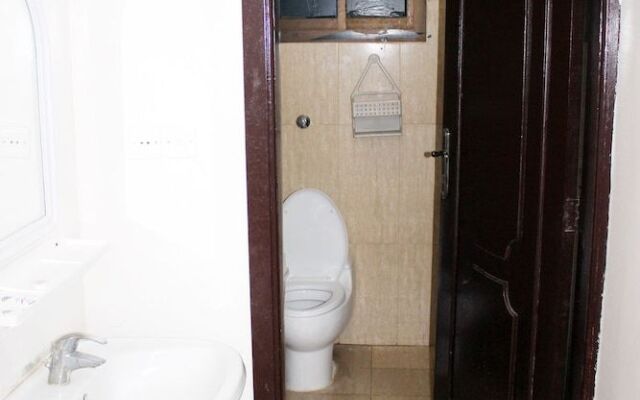 Al Eairy Furnished Apartments Qassim 2