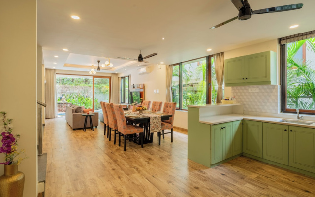 ELIVAAS Villa Valerie 3BHK Pool & Bar
