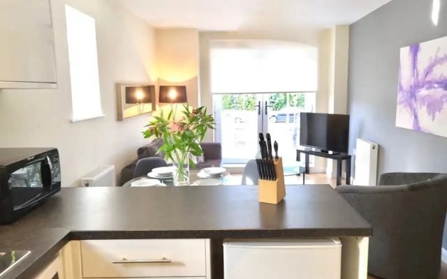 Razia Apartments