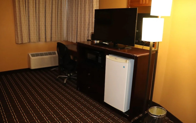 Prairie Inn and Suites Holmen/La Cross