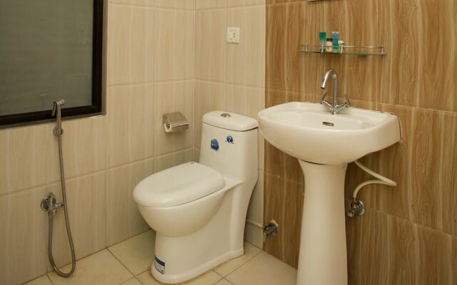 OYO 156 Hotel Sweet Town