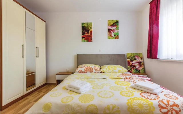 Three-Bedroom Apartment in Medulin