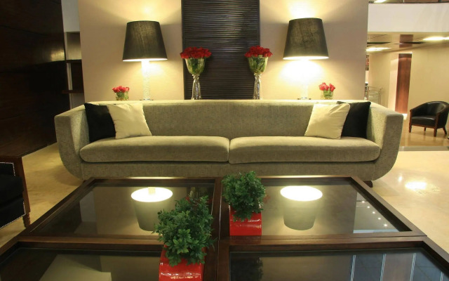 Grand King Hotel