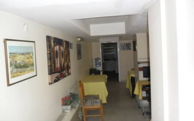 Mesut Hotel