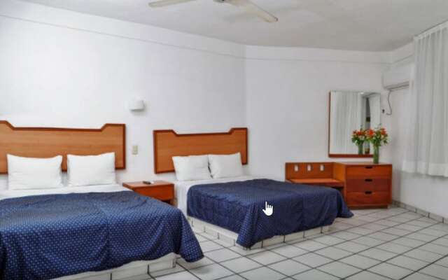 Costa Alegre Hotel & Suites