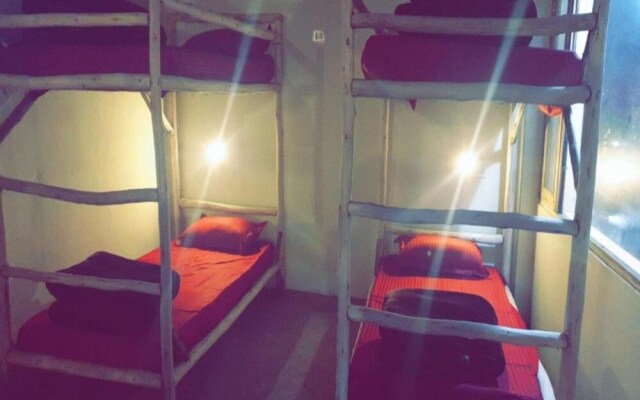 The Hostalgic Jibhi - Hostel