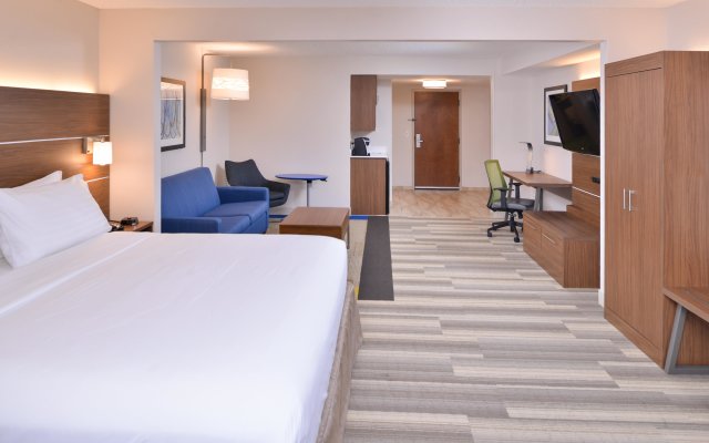 Holiday Inn Express Hotel & Suites Indianapolis Dtn-Conv Ctr, an IHG Hotel