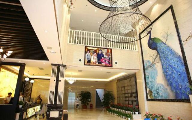 Lushui Nujiang Bund Hotel