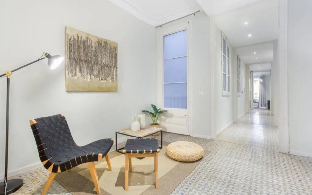 4bedroom apartment with a balcony in Las Ramblas 1 2