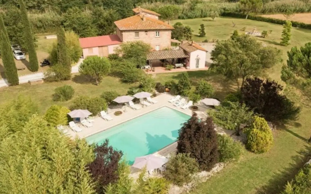 Villa al Molino Comfortable Holiday Residence