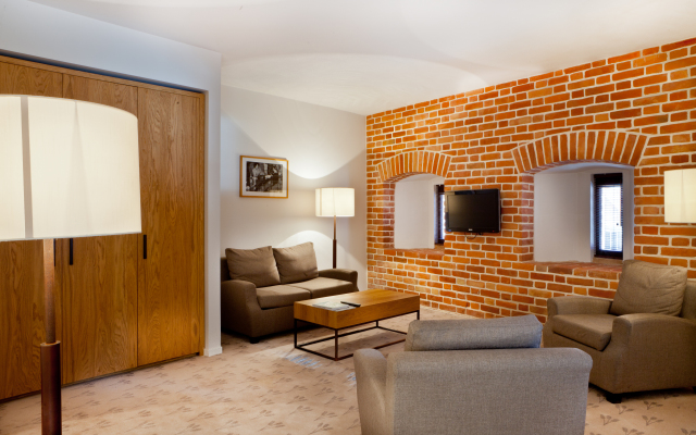 Great Polonia The Granary La Suite Hotel