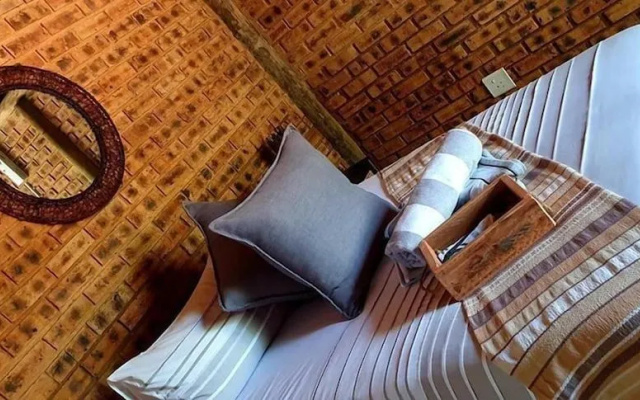 Unathi Game Lodge