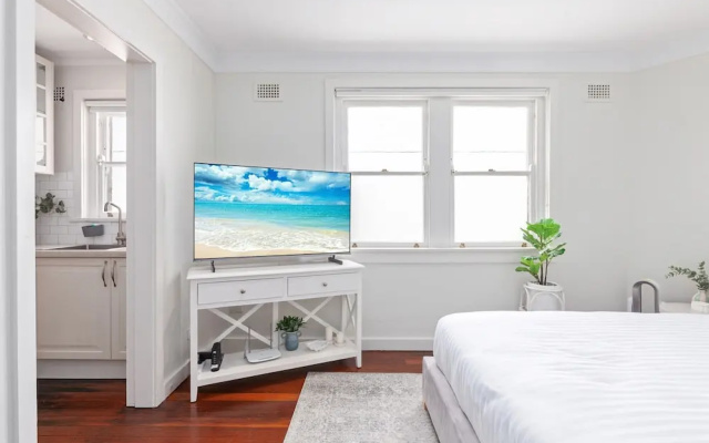 Light-filled Studio Near Rushcutters Bay Park – Guest Rooms – Sydney