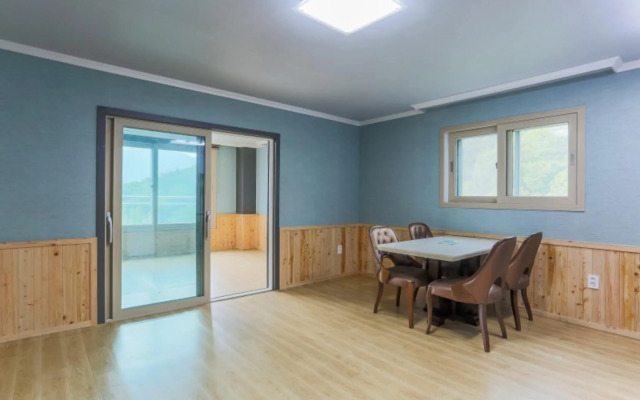 Gimhae Solar House Pension