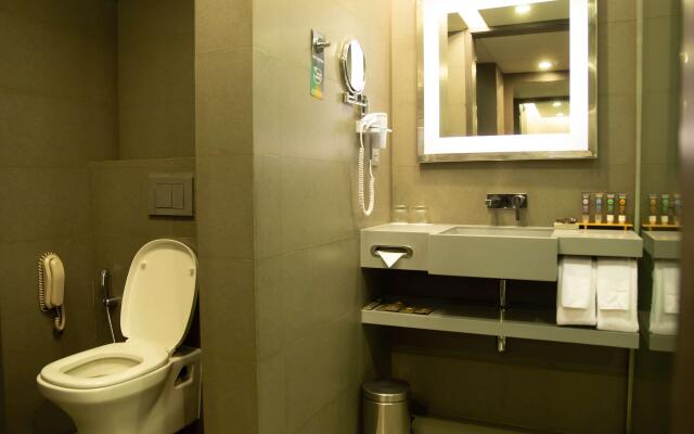 Novotel Kolkata Hotel & Residences Hotel