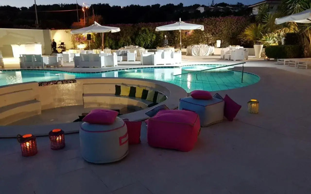 Sunshine Hotel & Spa