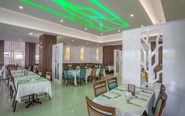 Anastasia Waterpark Beach Resort