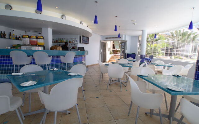 First Group Breakers Resort